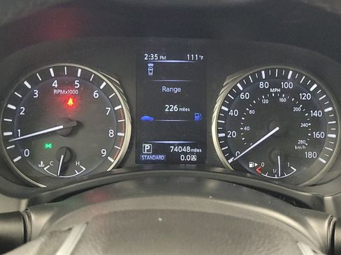 Used 2019 INFINITI Q50 Luxe w/ Essential Package (3.0T Luxe) AWD/4WD image 23