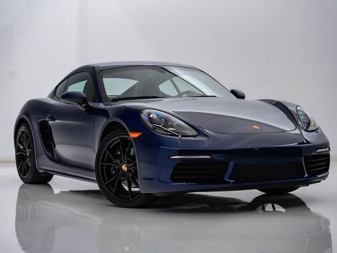 Certified 2025 Porsche 718 Cayman RWD image 8