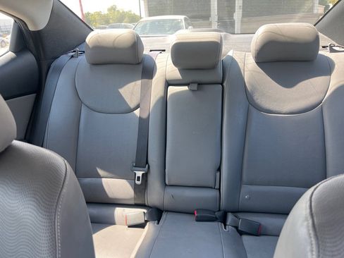 Used 2013 Hyundai Elantra Limited FWD image 24
