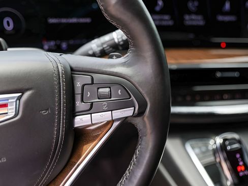 Used 2023 Cadillac Escalade Sport Platinum AWD/4WD image 13