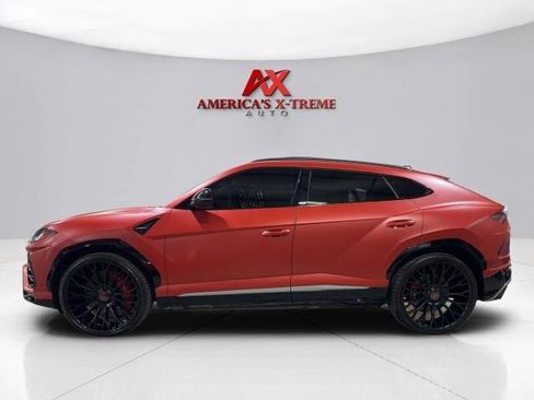 Used 2019 Lamborghini Urus AWD/4WD image 3