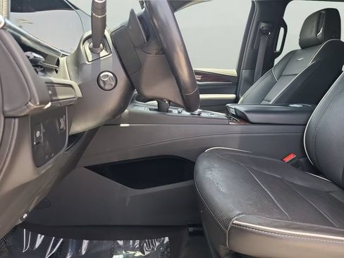 Used 2023 Cadillac Escalade ESV Premium Luxury RWD image 26