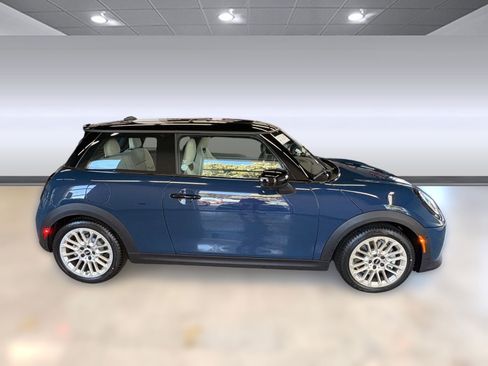 New 2026 MINI Cooper S image 8
