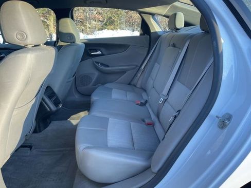 Used 2014 Chevrolet Impala LS w/ LS Convenience Package image 21