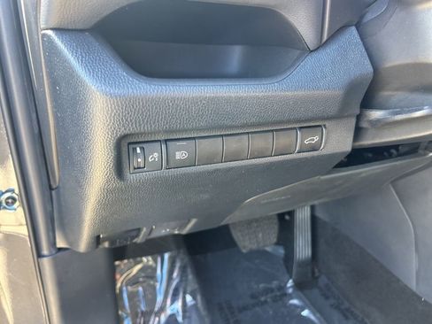 Used 2023 Toyota RAV4 XLE image 37