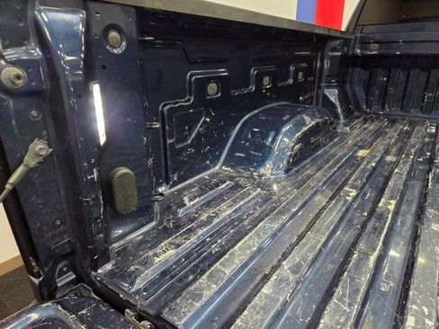 Used 2022 Chevrolet Silverado 2500 LT w/ Convenience Package image 32