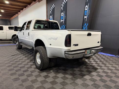 Used 2004 Ford F350 Lariat AWD/4WD image 2