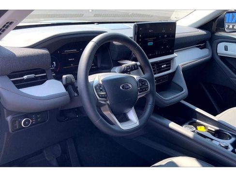 New 2026 Ford Explorer Active w/ Active Comfort Package AWD/4WD image 6