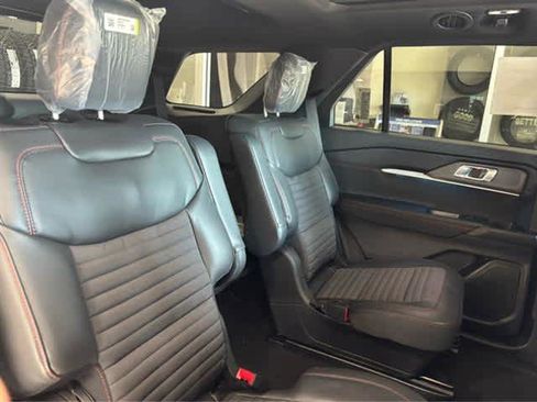 New 2025 Ford Explorer ST-Line w/ Premium Package image 31