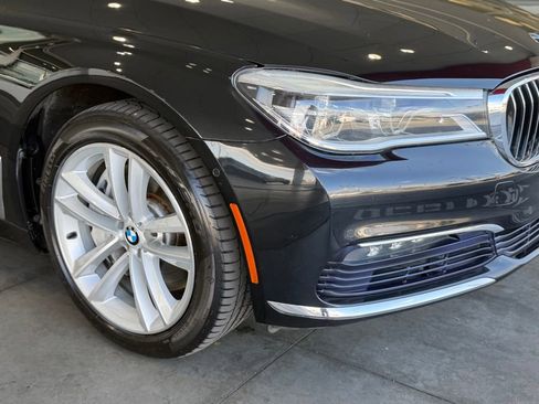 Used 2016 BMW 750i RWD image 8