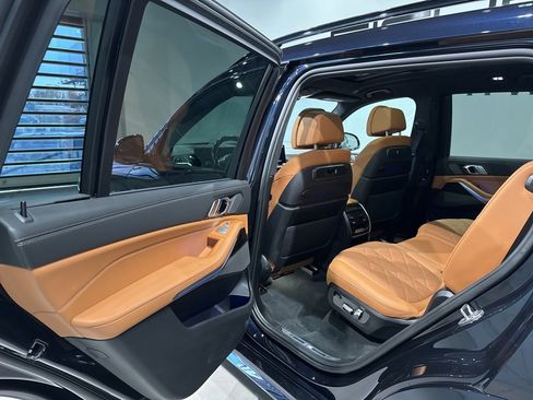 Used 2024 BMW X7 xDrive40i w/ M Sport Package image 34