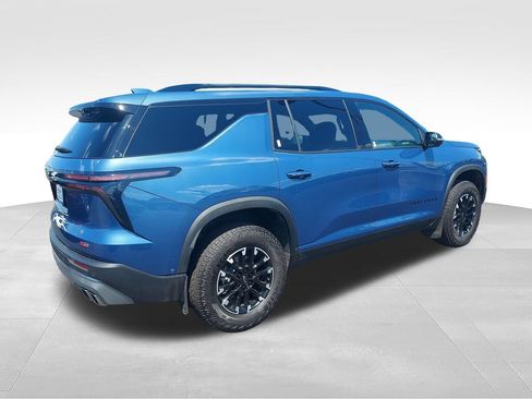 Used 2025 Chevrolet Traverse Z71 w/ Enhanced Driving Package AWD/4WD image 5