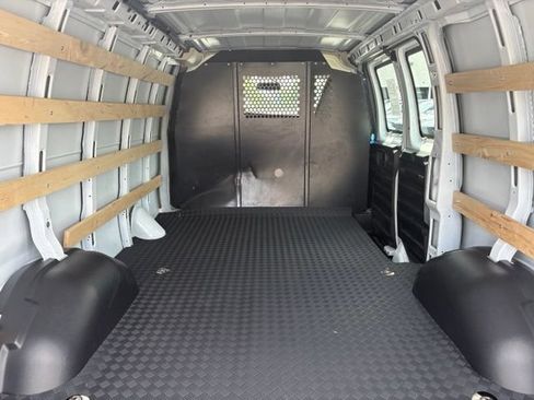 Used 2025 Chevrolet Express 2500 w/ Driver Convenience Package RWD image 8