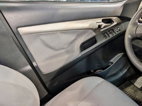 Used 2009 Toyota Matrix S image 29