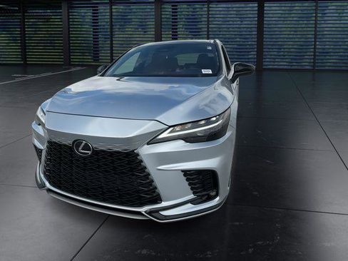 Certified 2025 Lexus RX 500h F Sport AWD/4WD image 4