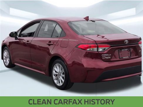 Used 2022 Toyota Corolla LE w/ LE Convenience Package image 3