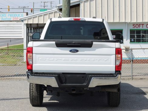 Used 2022 Ford F250 XL w/ Power Equipment Group image 7
