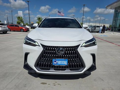 Used 2025 Lexus NX 250 FWD w/ Accessory Package (2T) image 2