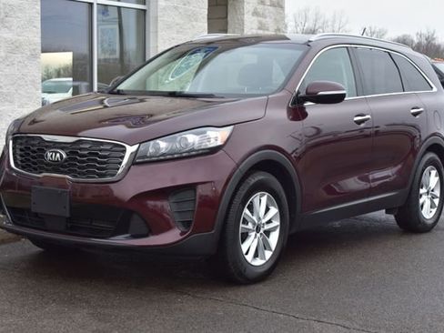 Used 2020 Kia Sorento LX w/ LX I4 Convenience Package image 9