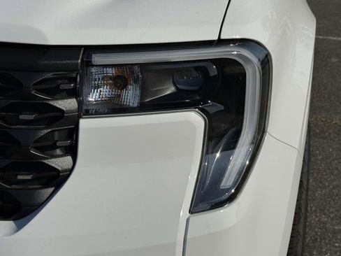 New 2025 Ford Maverick Lariat w/ 4K Tow Package image 7