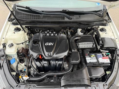Used 2015 Kia Optima LX FWD image 19