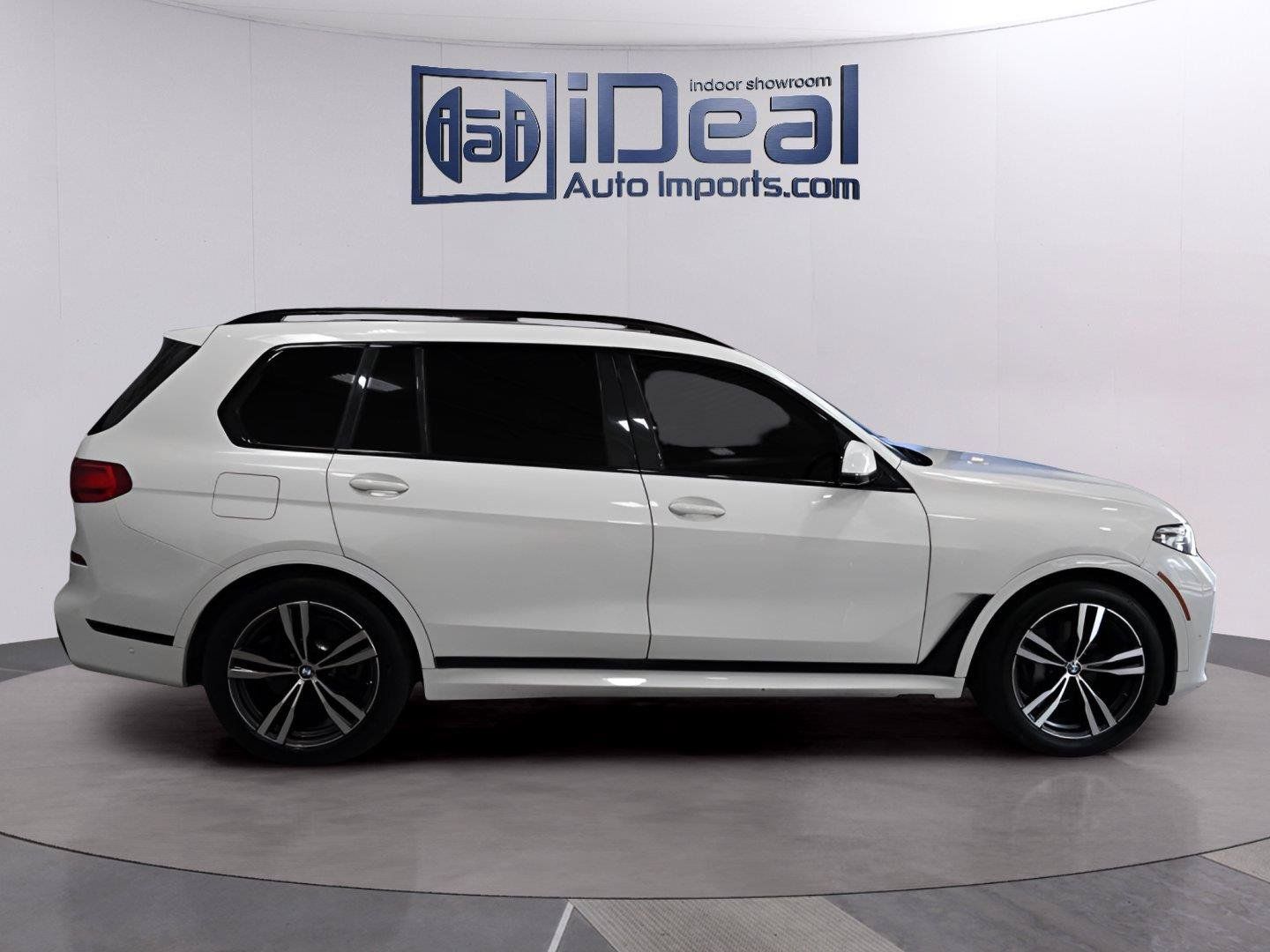 Used 2020 BMW X7 xDrive40i w/ M Sport Package AWD/4WD image 6