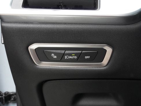 Used 2024 BMW X7 M60i w/ Executive Package image 17