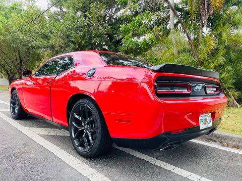 Used 2022 Dodge Challenger R/T w/ Blacktop Package image 3