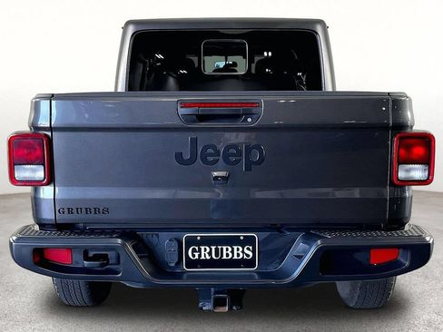 Used 2023 Jeep Gladiator Sport AWD/4WD image 6