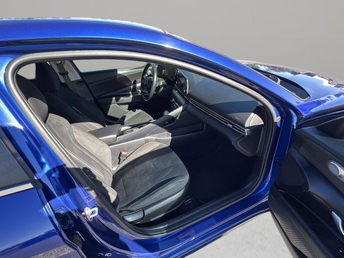 Used 2021 Hyundai Elantra SEL w/ Convenience + Premium Package image 13