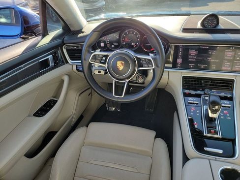 Used 2019 Porsche Panamera GTS image 22