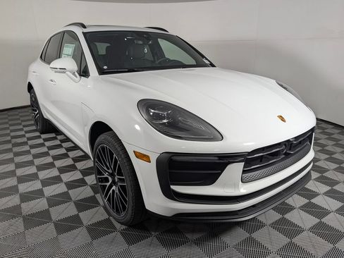 New 2026 Porsche Macan AWD/4WD image 9