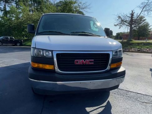 Used 2024 GMC Savana 2500 w/ Driver Convenience Package image 3