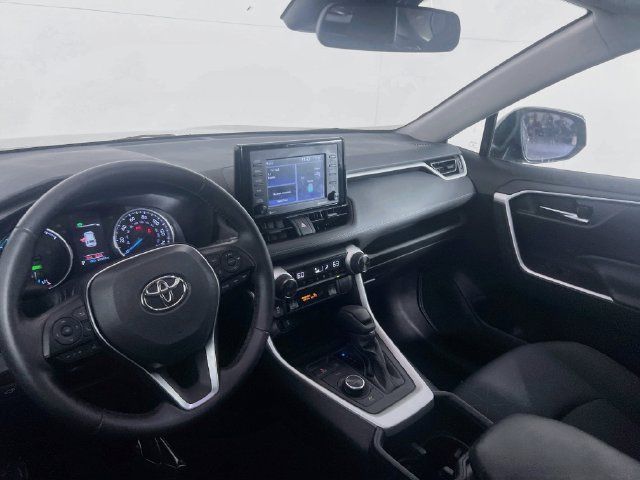 Used 2022 Toyota RAV4 XLE w/ Convenience Package AWD/4WD image 18