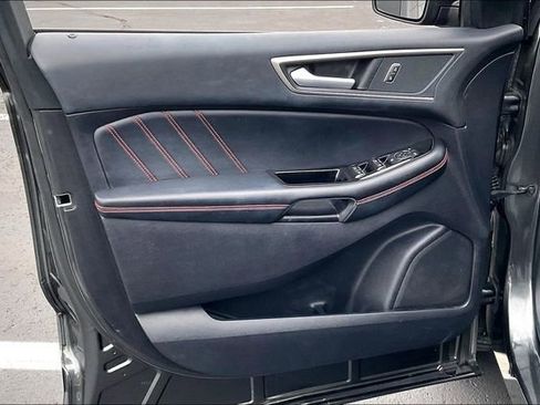 Used 2020 Ford Edge ST-Line image 23