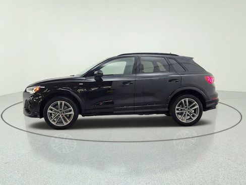 Used 2025 Audi Q3 2.0T Premium w/ Convenience Package AWD/4WD image 8