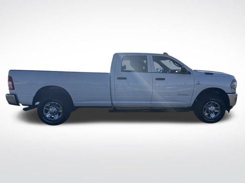 Used 2022 RAM 3500 Tradesman image 8