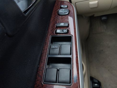 Used 2014 Toyota Camry XLE w/ Leather Package image 27