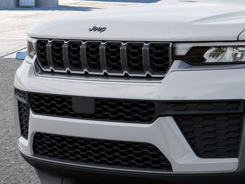 New 2026 Jeep Grand Cherokee L 4WD image 11
