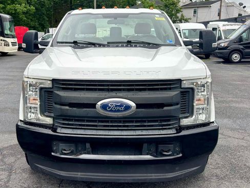 Used 2018 Ford F350 XL w/ Power Equipment Group RWD image 3