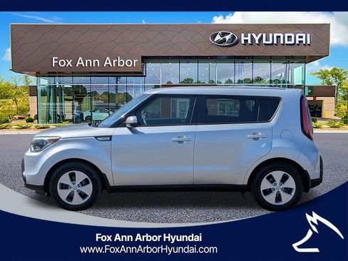 Used 2015 Kia Soul image 2