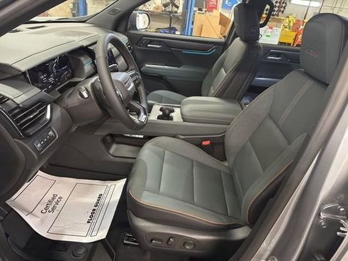 New 2026 GMC Acadia AT4 w/ LPO, Floor Liner Package AWD/4WD image 11