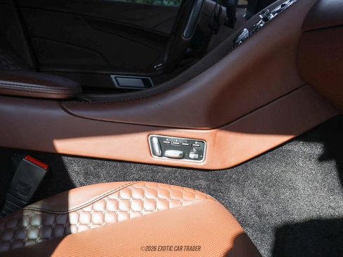 Used 2015 Aston Martin Vanquish Coupe RWD image 35