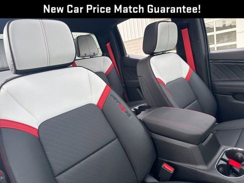 New 2026 GMC Canyon AT4X image 19