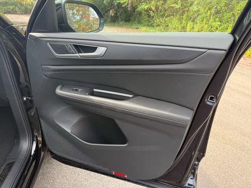 New 2026 Volkswagen Atlas Cross Sport SEL R-Line image 9