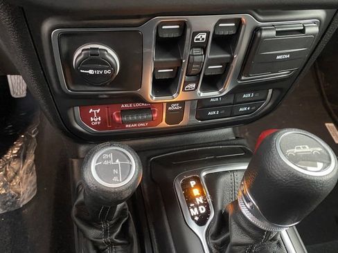 New 2026 Jeep Gladiator Mojave image 22