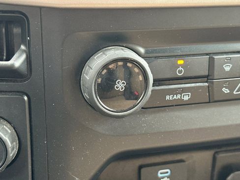 Used 2023 Ford F150 XLT image 28