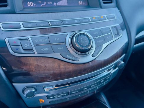 Used 2014 INFINITI QX60 AWD w/ Deluxe Touring Package image 39