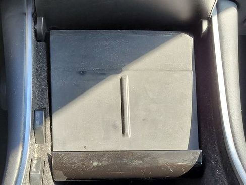 Used 2020 Tesla Model 3 Standard Range Plus image 23