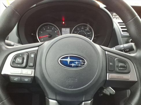 Used 2017 Subaru Forester 2.5i w/ Alloy Wheel Package image 14